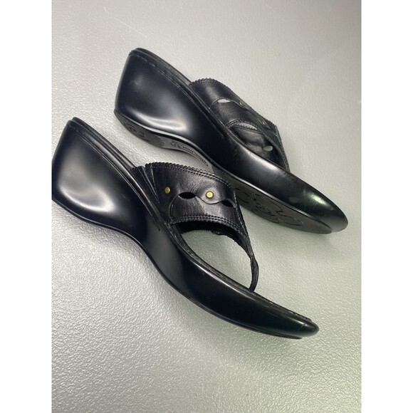 Bare Traps Womens Sandals Size 9 Black Leather Slip-on 2.5" Wedge Heel - Picture 5 of 9